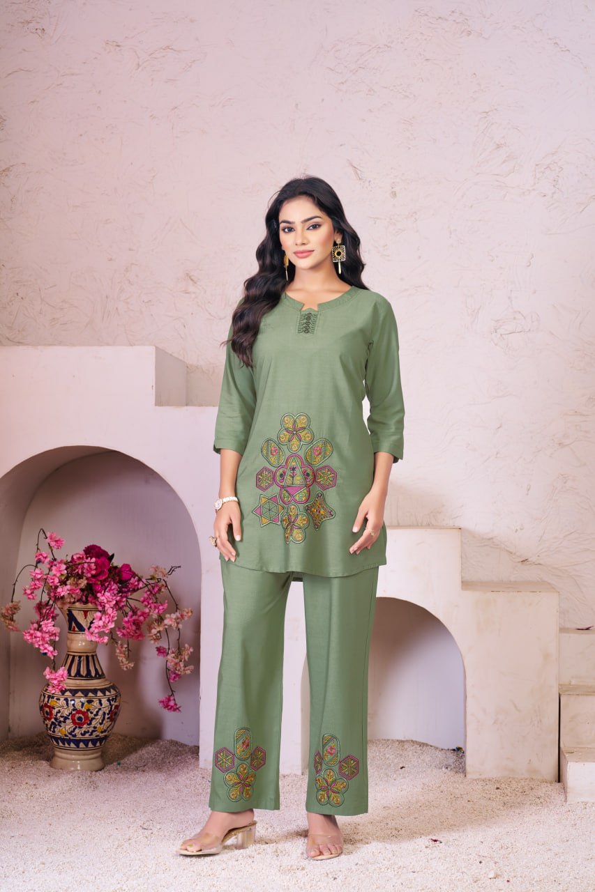 Luxury Printed Co-Ord Set for Women – Elegant Party & Casual Wear