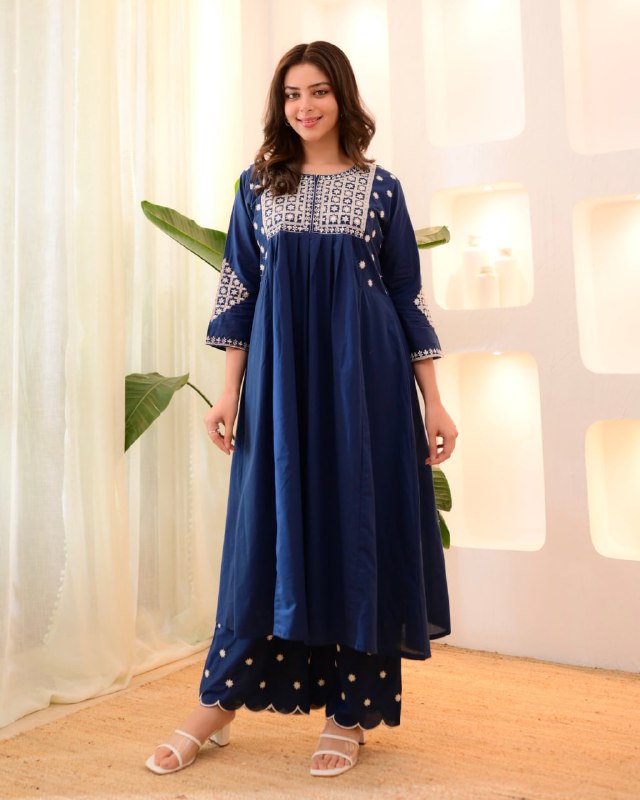 Blue Red Aura Embroidered Festive Kurta Set