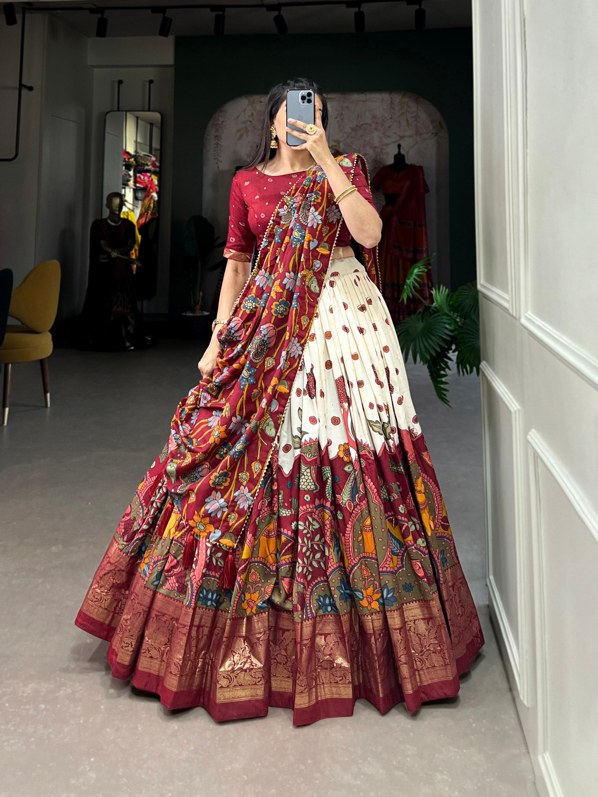 Royal White Kalamkari Printed Lehenga Set with Dupatta