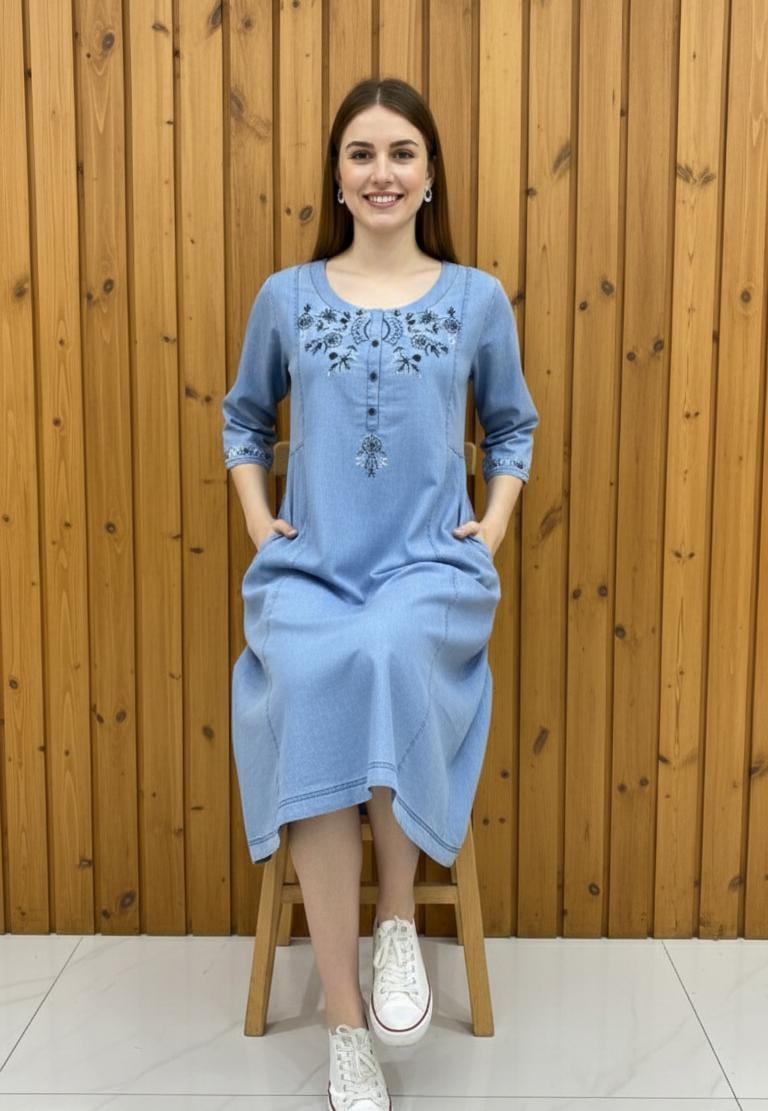 Chic Blue Embroidered Midi Wear