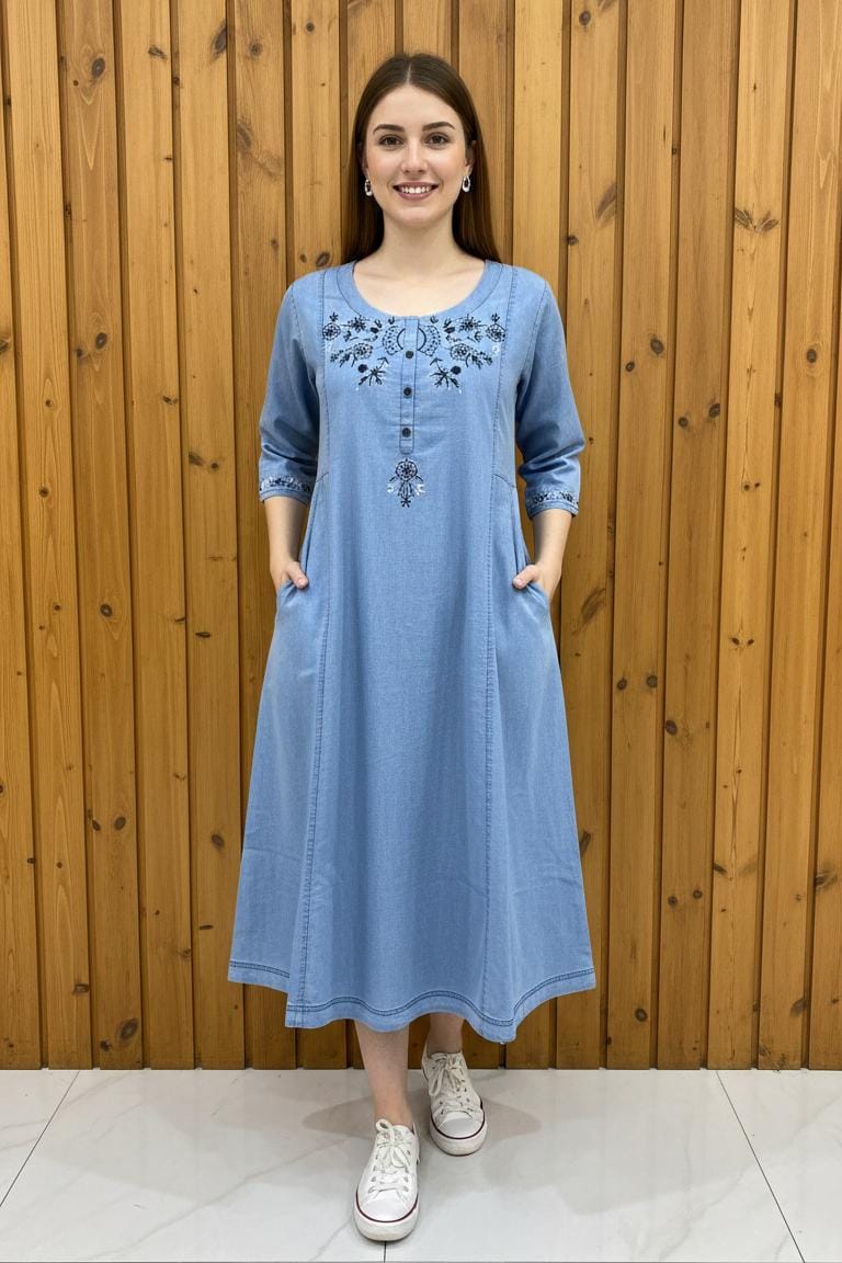 Chic Blue Embroidered Midi Wear