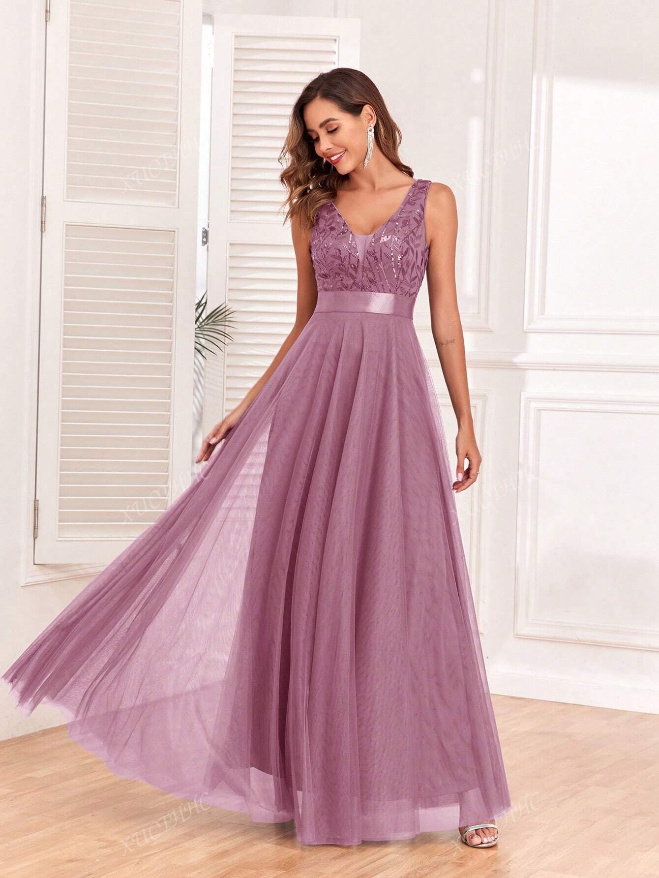 Elegant Pink Detail Maxi Dress for Women | Party & Casual Wear
